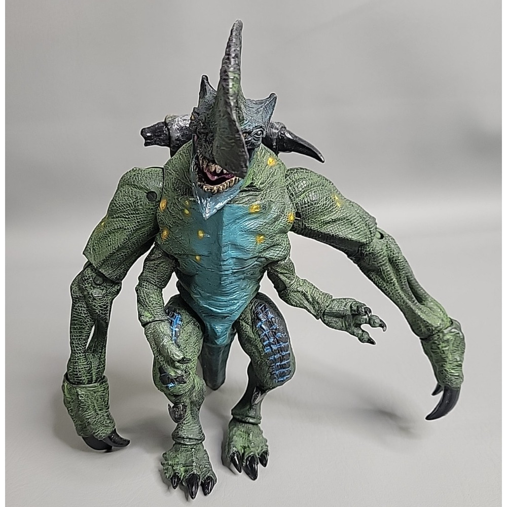 NECA Pacific Rim Kaiju Axehead Loose Action Figure Toy Green Blue